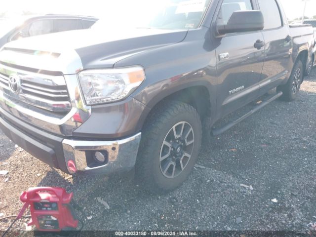 Photo 5 VIN: 5TFDY5F12GX497609 - TOYOTA TUNDRA 