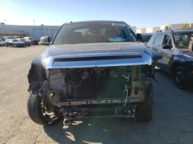 Photo 4 VIN: 5TFDY5F12GX517700 - TOYOTA TUNDRA CRE 