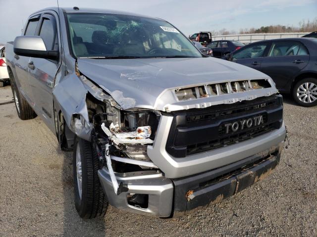 Photo 8 VIN: 5TFDY5F12GX573748 - TOYOTA TUNDRA CRE 