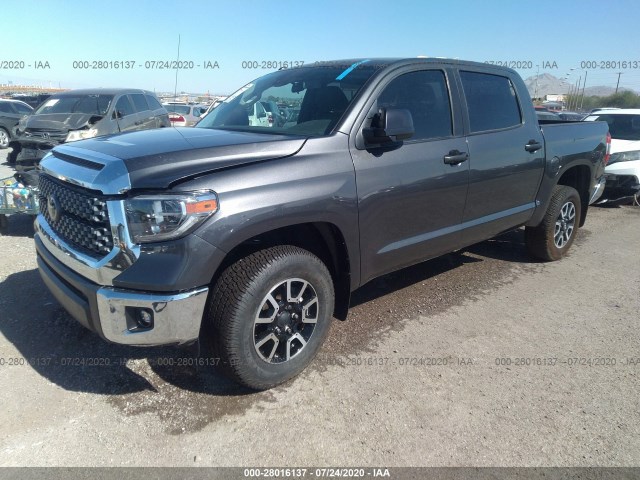 Photo 1 VIN: 5TFDY5F12JX730489 - TOYOTA TUNDRA 4WD 