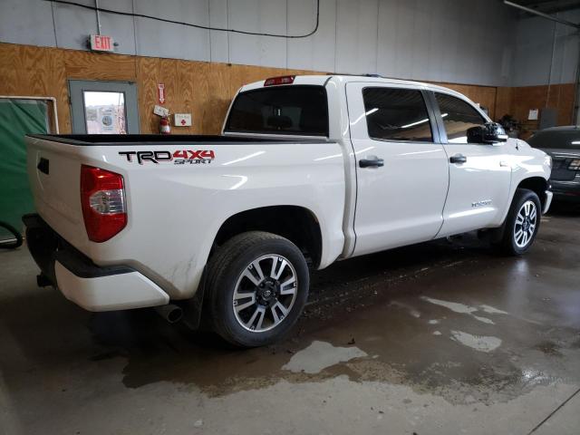 Photo 2 VIN: 5TFDY5F12JX744974 - TOYOTA TUNDRA CRE 