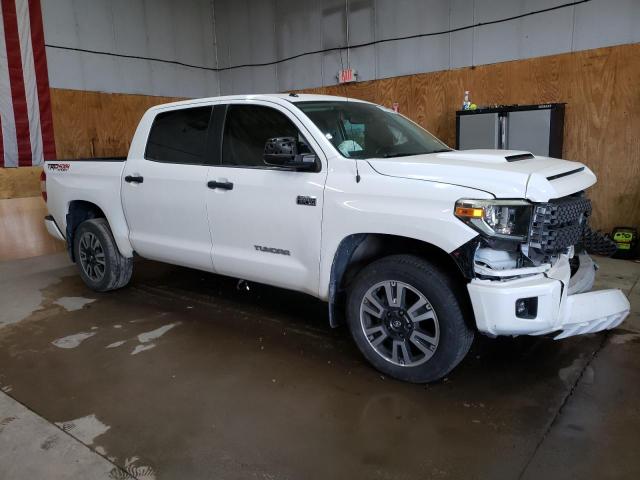 Photo 3 VIN: 5TFDY5F12JX744974 - TOYOTA TUNDRA CRE 