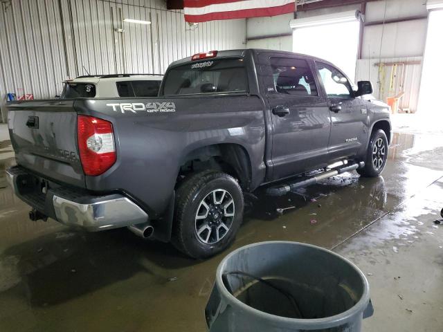 Photo 2 VIN: 5TFDY5F12JX771575 - TOYOTA TUNDRA CRE 