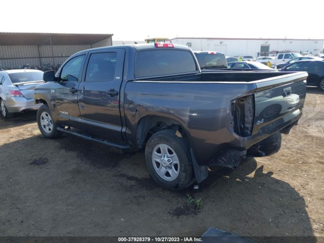 Photo 2 VIN: 5TFDY5F12KX799281 - TOYOTA TUNDRA 4WD 