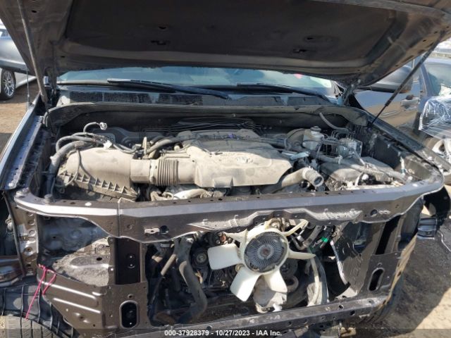 Photo 9 VIN: 5TFDY5F12KX799281 - TOYOTA TUNDRA 4WD 