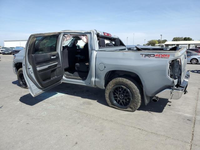 Photo 1 VIN: 5TFDY5F12KX800963 - TOYOTA TUNDRA 