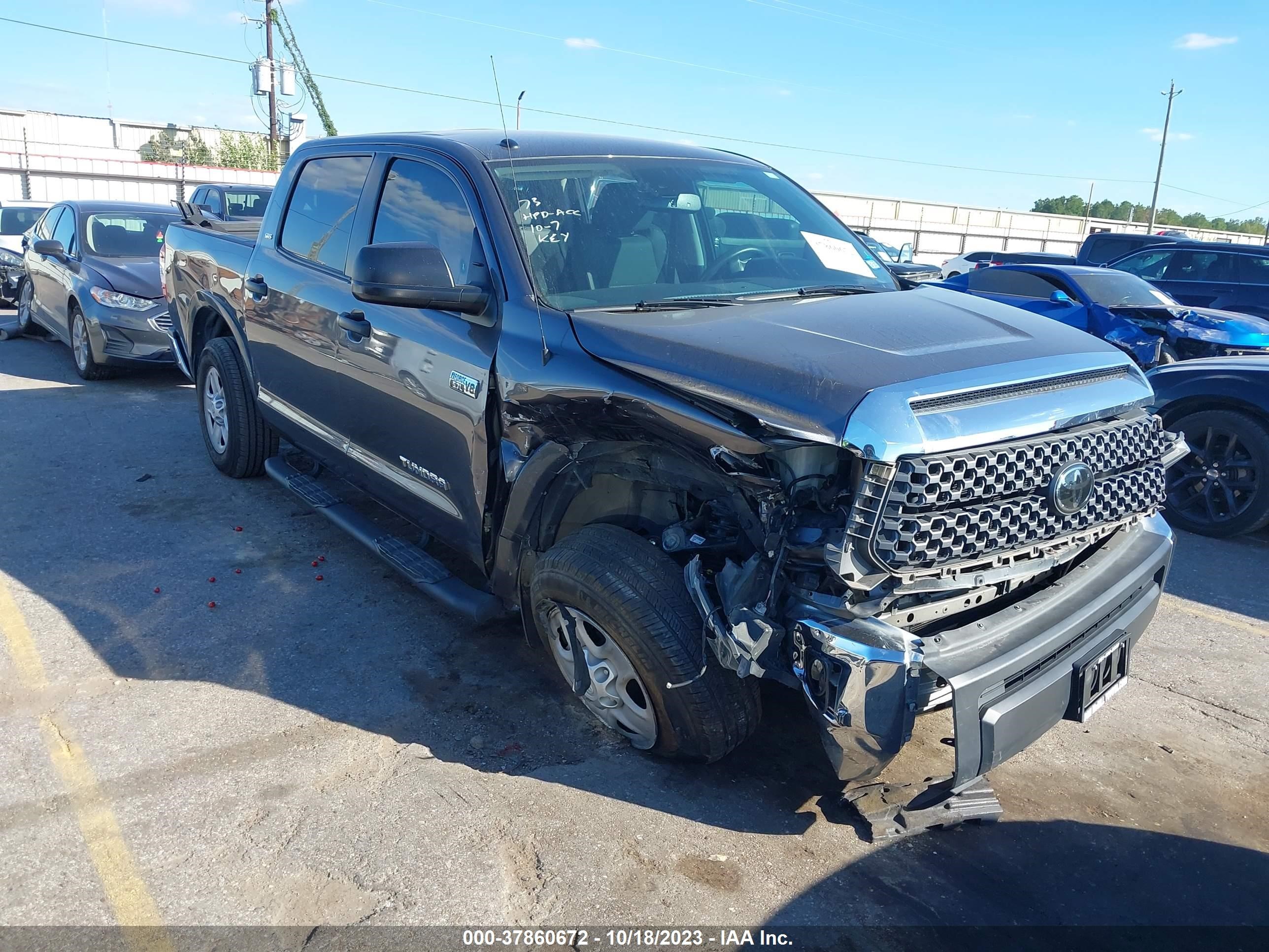 Photo 0 VIN: 5TFDY5F12KX855607 - TOYOTA TUNDRA 