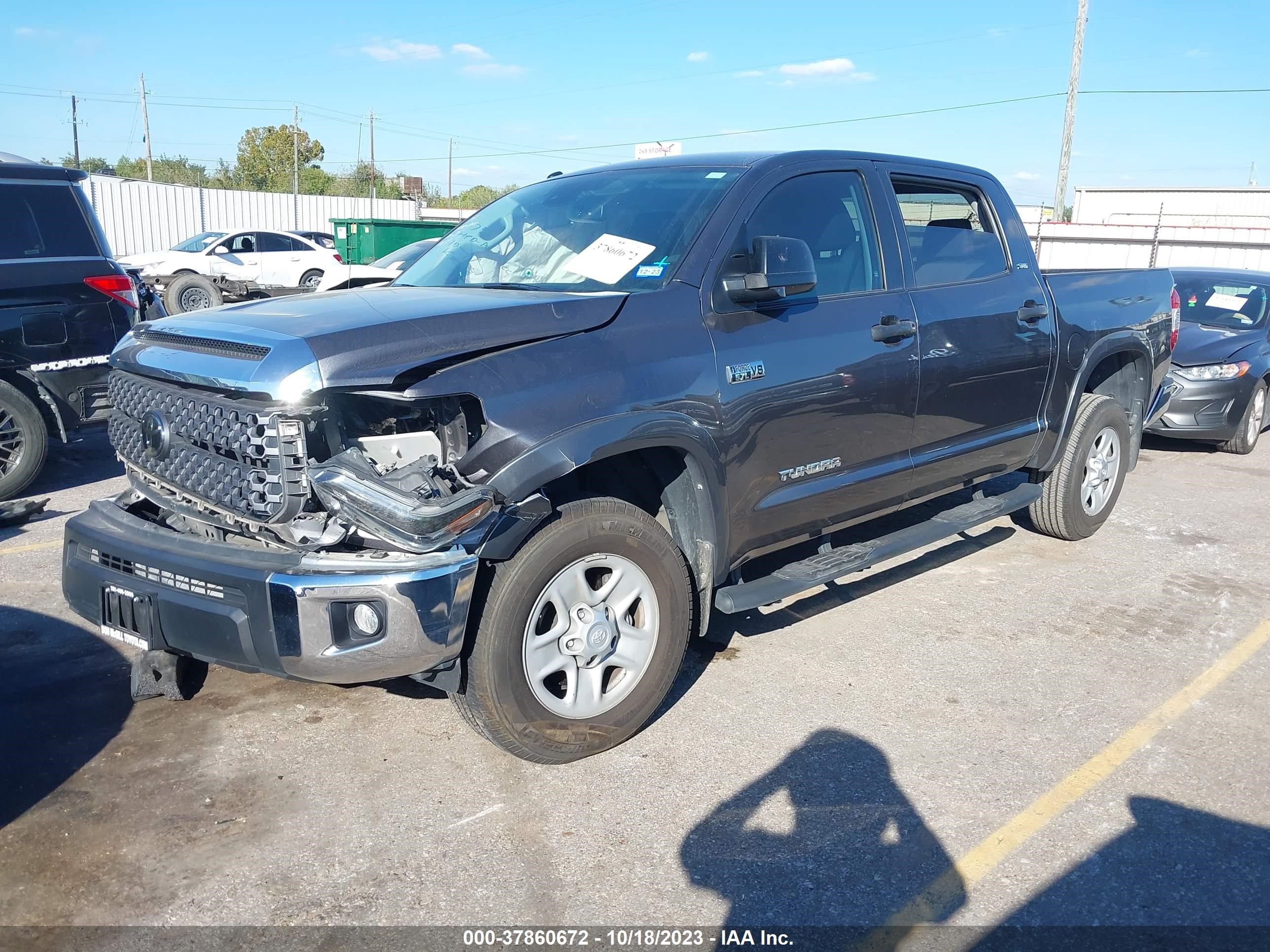 Photo 1 VIN: 5TFDY5F12KX855607 - TOYOTA TUNDRA 