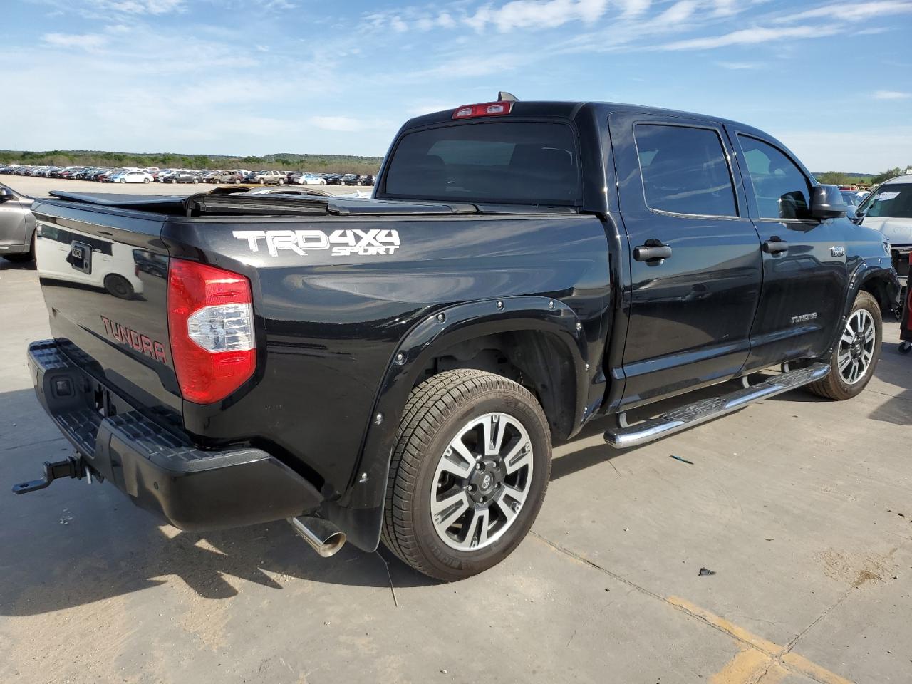 Photo 4 VIN: 5TFDY5F12LX951805 - TOYOTA TUNDRA 