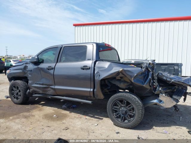 Photo 5 VIN: 5TFDY5F12MX958657 - TOYOTA TUNDRA 