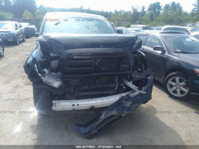 Photo 5 VIN: 5TFDY5F13AX102487 - TOYOTA TUNDRA 4WD TRUCK 