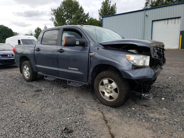 Photo 3 VIN: 5TFDY5F13AX143282 - TOYOTA TUNDRA CRE 