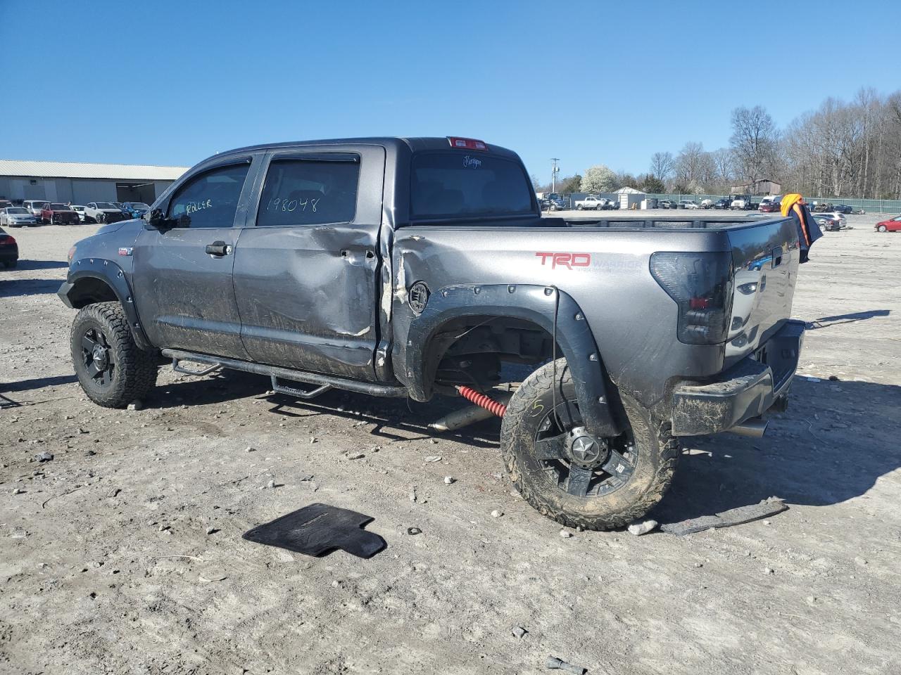 Photo 1 VIN: 5TFDY5F13BX170967 - TOYOTA TUNDRA 