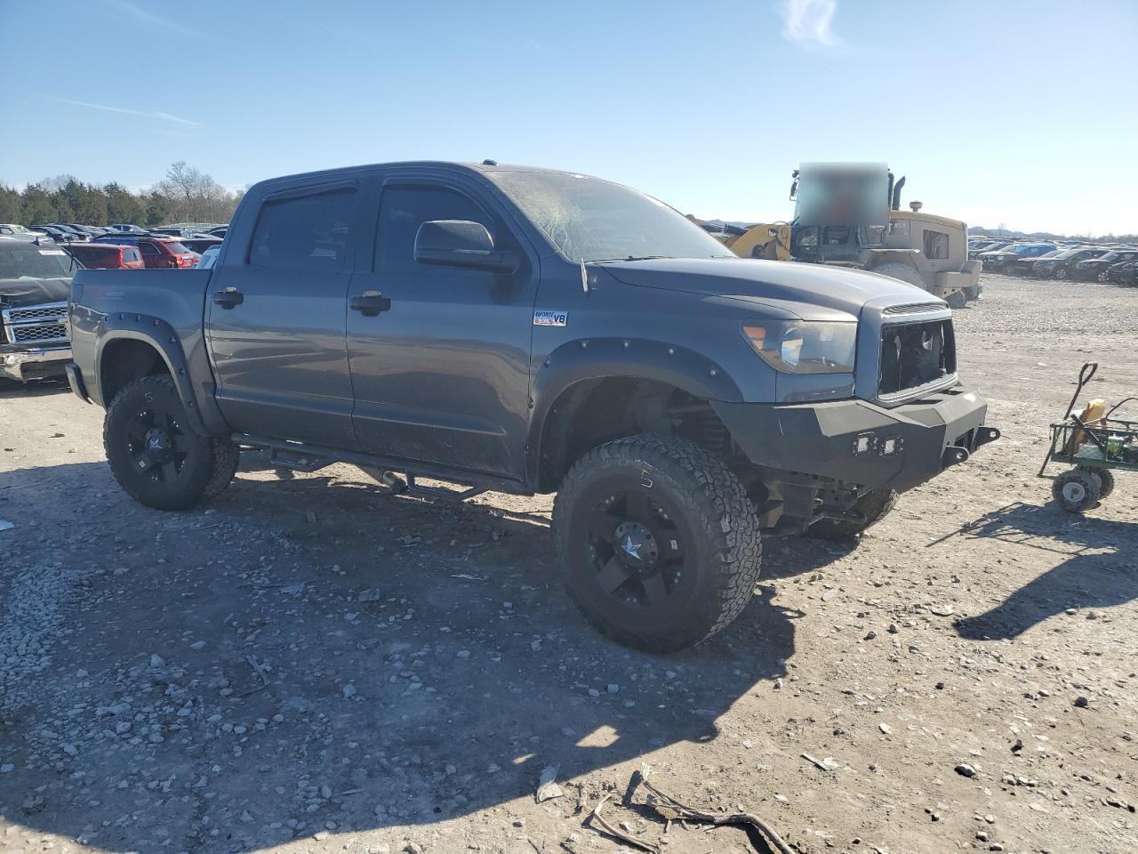 Photo 3 VIN: 5TFDY5F13BX170967 - TOYOTA TUNDRA 