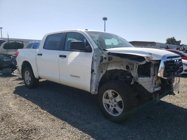 Photo 3 VIN: 5TFDY5F13CX257298 - TOYOTA TUNDRA CRE 