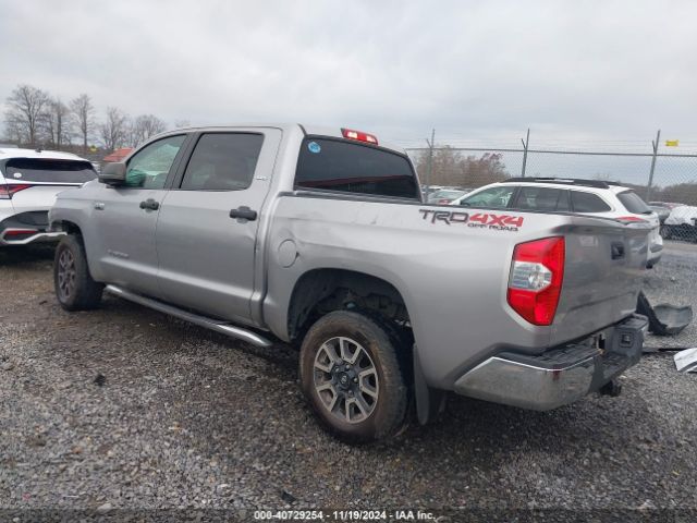 Photo 2 VIN: 5TFDY5F13FX431357 - TOYOTA TUNDRA 