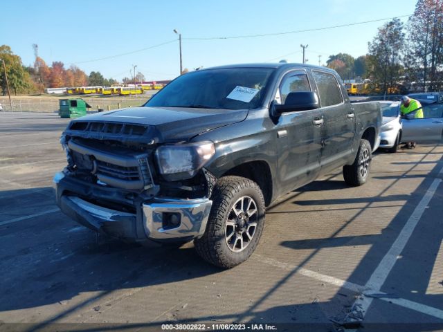 Photo 1 VIN: 5TFDY5F13FX483586 - TOYOTA TUNDRA 