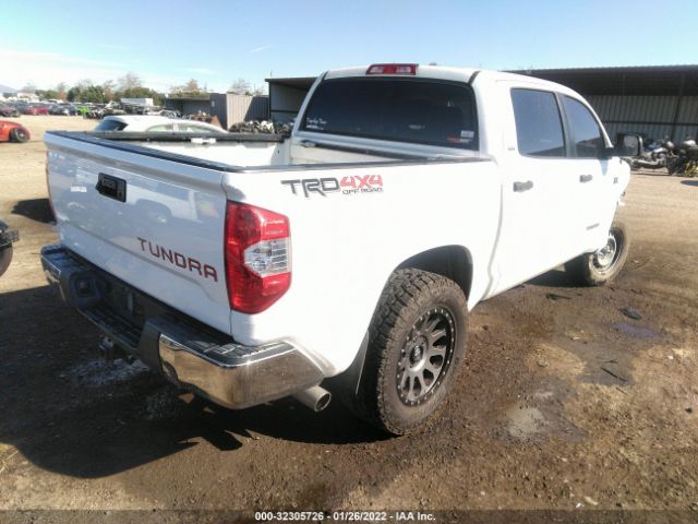 Photo 3 VIN: 5TFDY5F13HX590883 - TOYOTA TUNDRA 4WD 