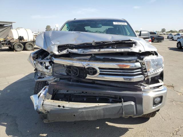 Photo 4 VIN: 5TFDY5F13HX676341 - TOYOTA TUNDRA CRE 