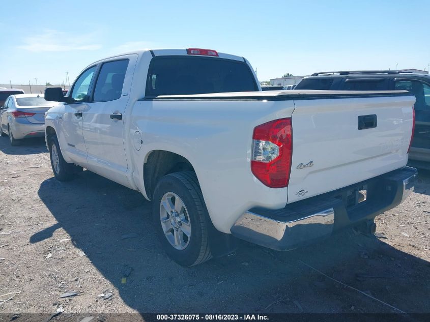 Photo 2 VIN: 5TFDY5F13JX678497 - TOYOTA TUNDRA 