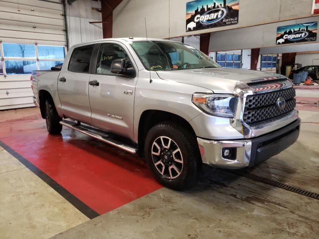 Photo 0 VIN: 5TFDY5F13JX704242 - TOYOTA TUNDRA CRE 