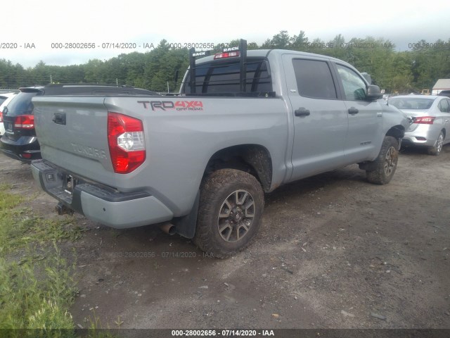 Photo 3 VIN: 5TFDY5F13JX716181 - TOYOTA TUNDRA 4WD 