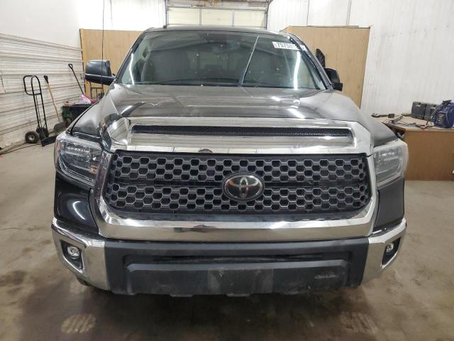 Photo 4 VIN: 5TFDY5F13JX728170 - TOYOTA TUNDRA CRE 