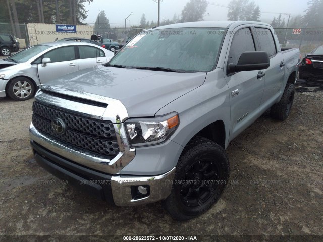 Photo 1 VIN: 5TFDY5F13JX766935 - TOYOTA TUNDRA 4WD 