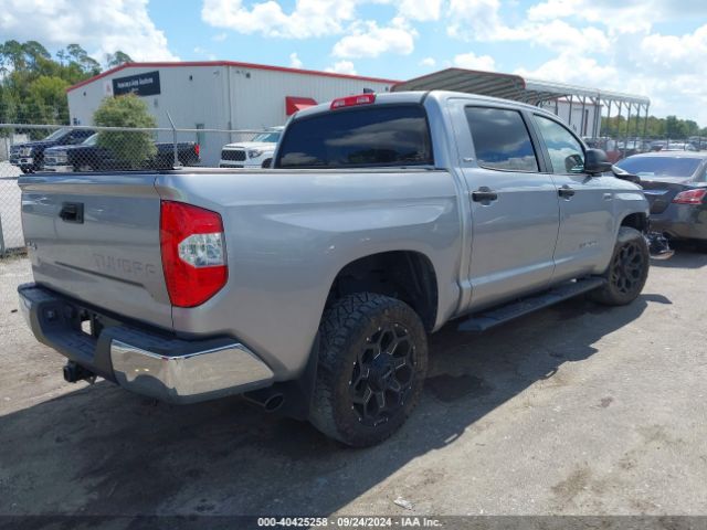 Photo 3 VIN: 5TFDY5F13MX963222 - TOYOTA TUNDRA 