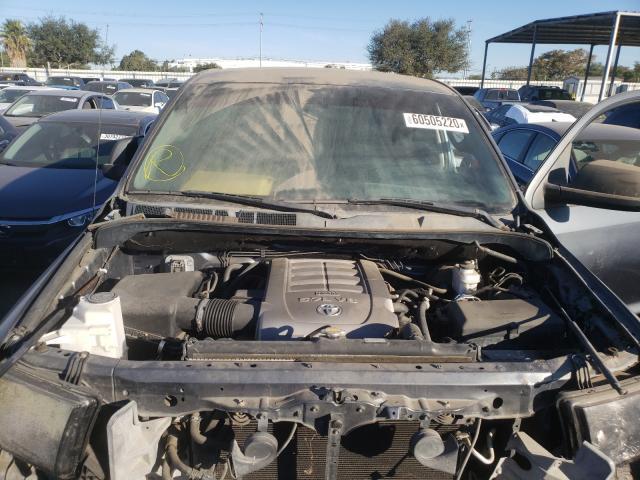 Photo 6 VIN: 5TFDY5F14AX146157 - TOYOTA TUNDRA CRE 