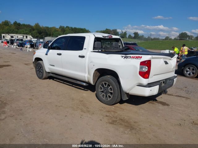 Photo 2 VIN: 5TFDY5F14GX581222 - TOYOTA TUNDRA 