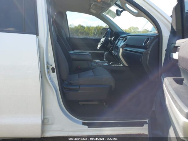 Photo 4 VIN: 5TFDY5F14GX581222 - TOYOTA TUNDRA 