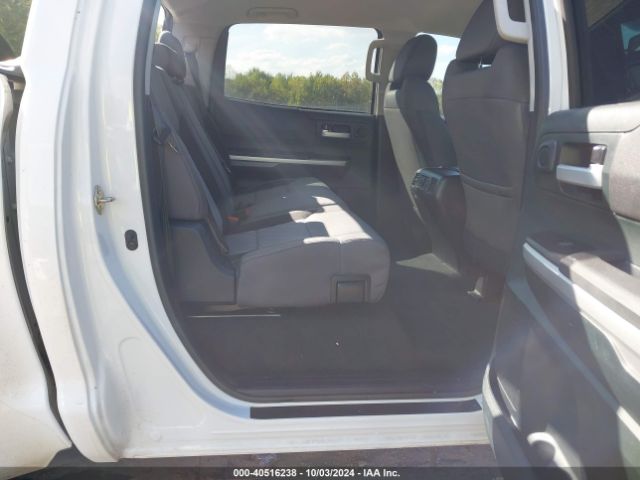 Photo 7 VIN: 5TFDY5F14GX581222 - TOYOTA TUNDRA 