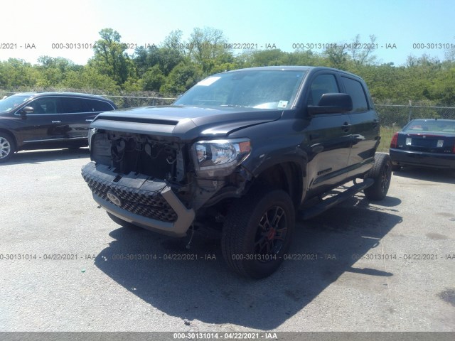 Photo 1 VIN: 5TFDY5F14JX693199 - TOYOTA TUNDRA 4WD 