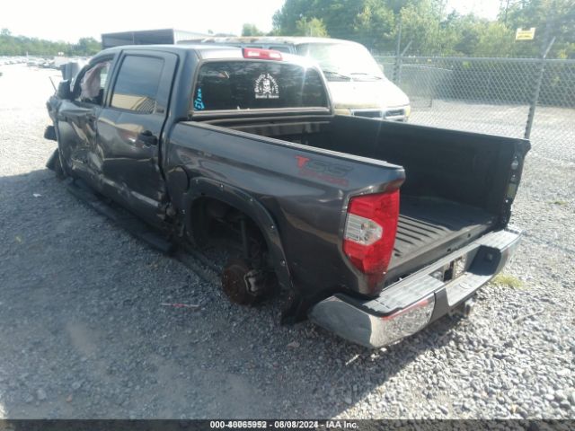 Photo 2 VIN: 5TFDY5F14JX696474 - TOYOTA TUNDRA 