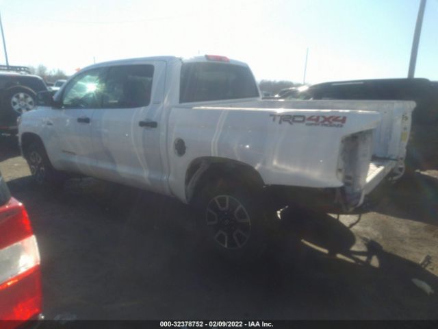 Photo 2 VIN: 5TFDY5F14JX710342 - TOYOTA TUNDRA 4WD 