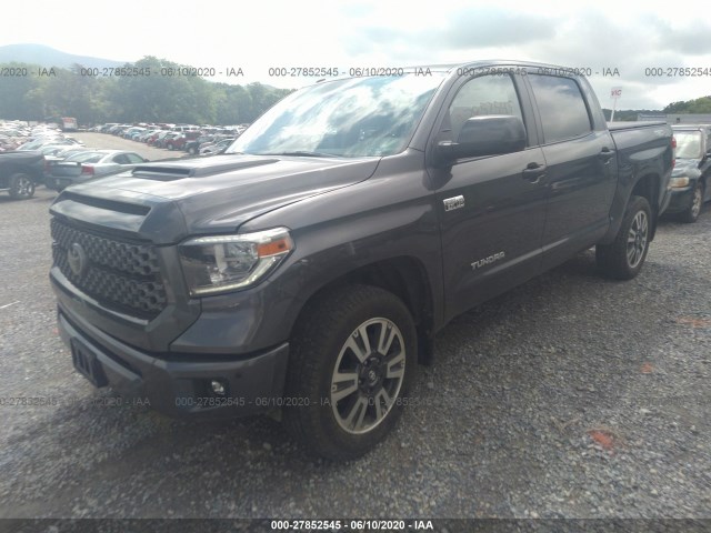 Photo 1 VIN: 5TFDY5F14JX722460 - TOYOTA TUNDRA 4WD 