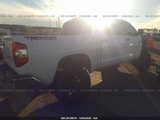 Photo 3 VIN: 5TFDY5F14JX734253 - TOYOTA TUNDRA 4WD 