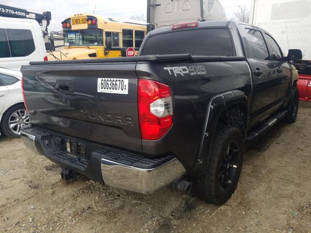 Photo 3 VIN: 5TFDY5F14JX753384 - TOYOTA TUNDRA CRE 