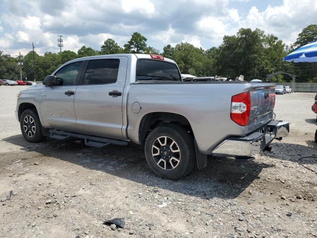 Photo 1 VIN: 5TFDY5F14JX776843 - TOYOTA TUNDRA CRE 