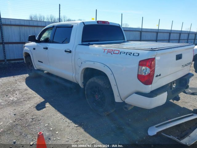 Photo 2 VIN: 5TFDY5F14KX781915 - TOYOTA TUNDRA 