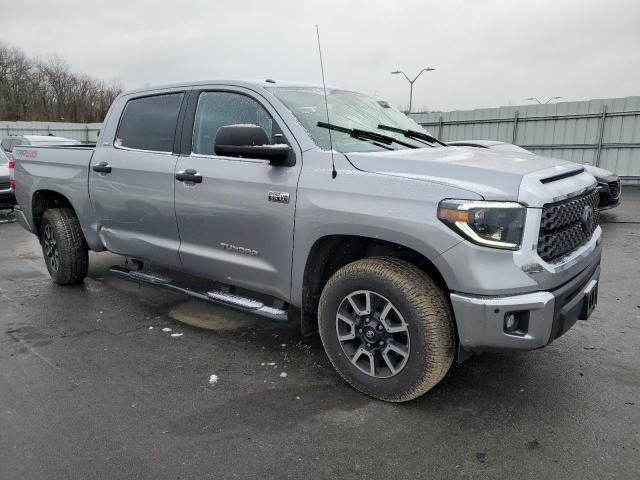 Photo 3 VIN: 5TFDY5F14KX812385 - TOYOTA TUNDRA 