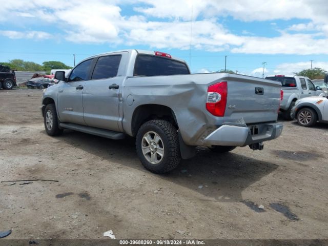 Photo 2 VIN: 5TFDY5F14KX826612 - TOYOTA TUNDRA 