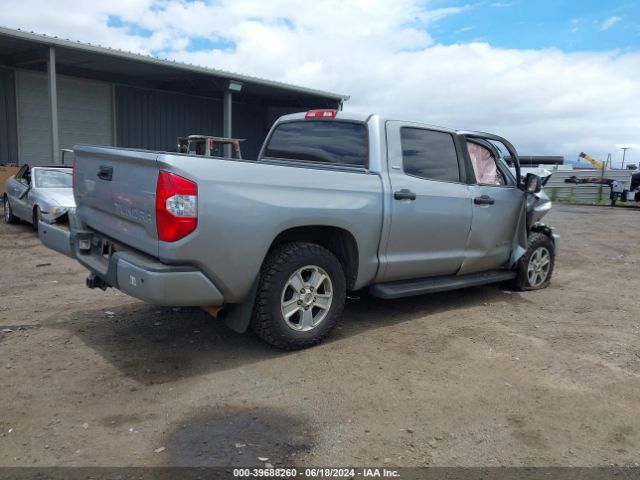 Photo 3 VIN: 5TFDY5F14KX826612 - TOYOTA TUNDRA 