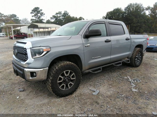 Photo 1 VIN: 5TFDY5F14KX829395 - TOYOTA TUNDRA 4WD 