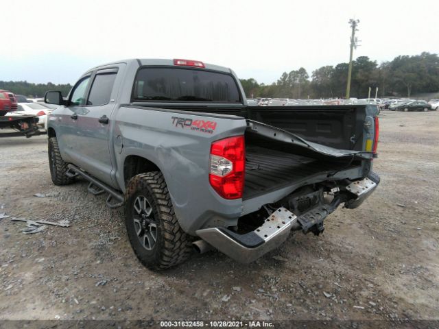 Photo 5 VIN: 5TFDY5F14KX829395 - TOYOTA TUNDRA 4WD 