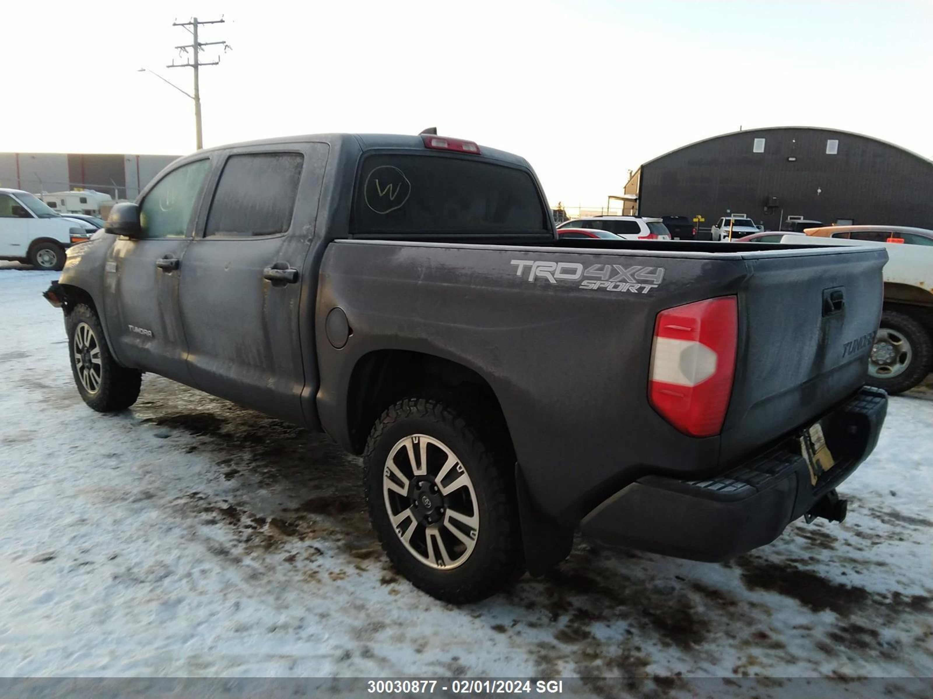 Photo 2 VIN: 5TFDY5F14LX875164 - TOYOTA TUNDRA 