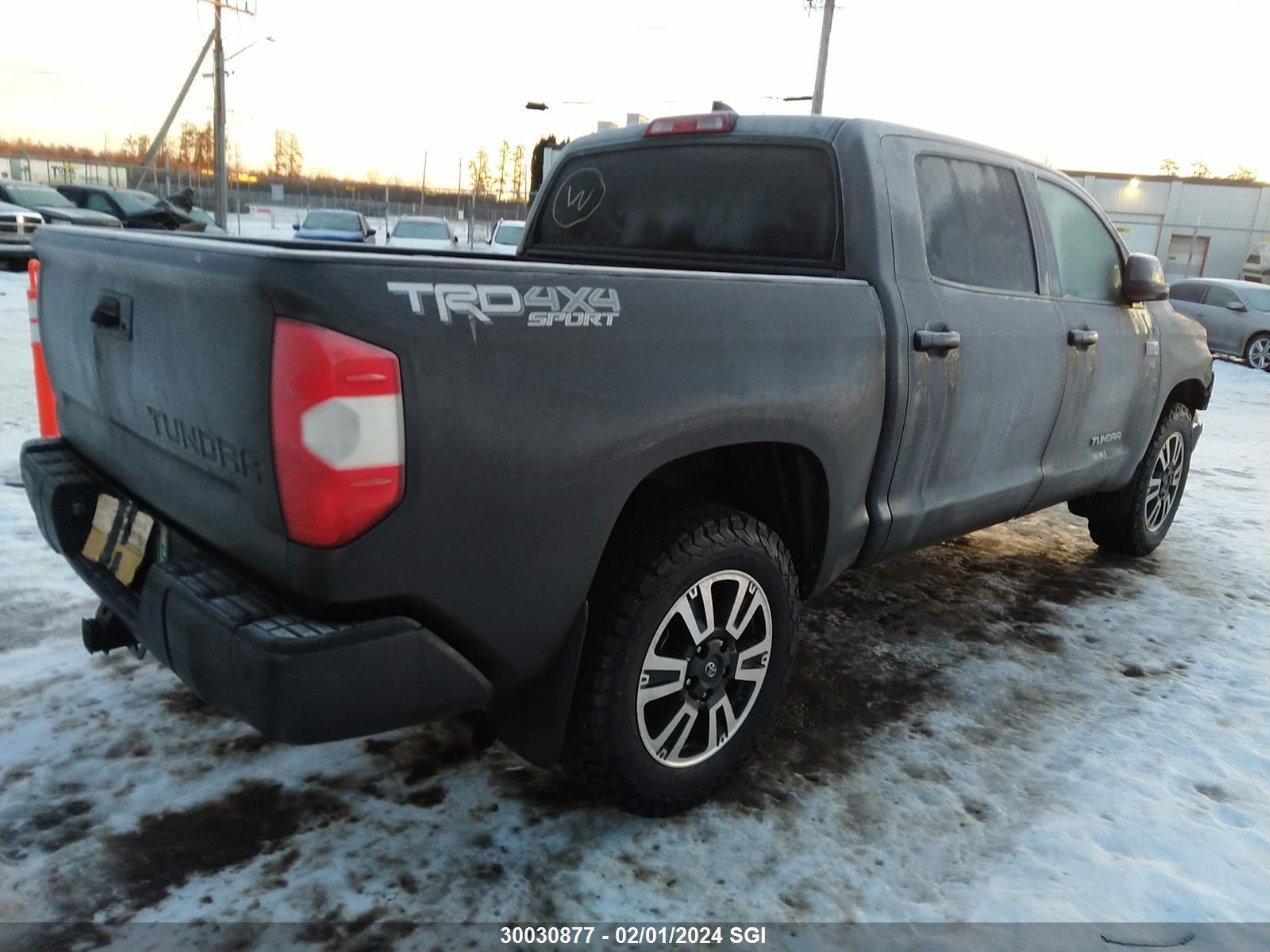 Photo 3 VIN: 5TFDY5F14LX875164 - TOYOTA TUNDRA 