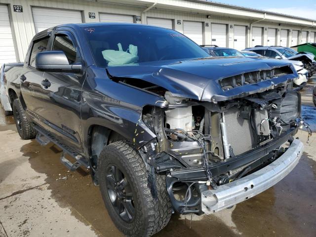 Photo 3 VIN: 5TFDY5F14LX886407 - TOYOTA TUNDRA CRE 