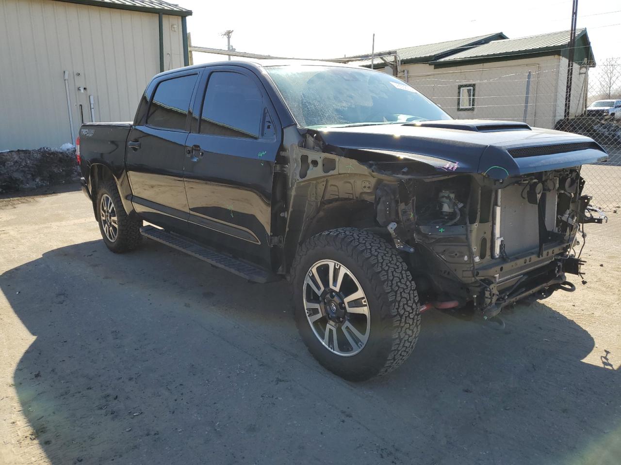 Photo 3 VIN: 5TFDY5F14LX940272 - TOYOTA TUNDRA 